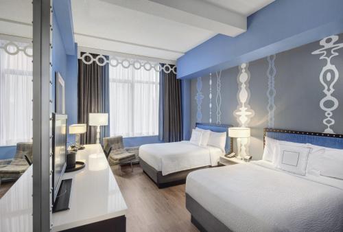 Фотография гостиницы Fairfield Inn and Suites Chicago Downtown/ Magnificent Mile