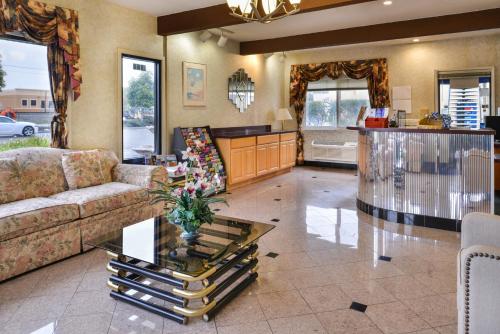 Фотографии мотеля
Good Living Inn