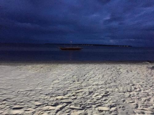 Фотография гостевого дома Maykenn Beach