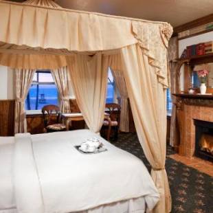 Фотографии мини отеля
Doryman's Oceanfront Inn