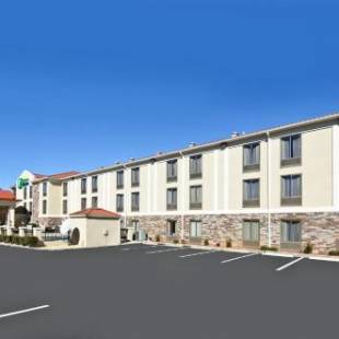 Фотографии гостиницы
Holiday Inn Express Atlanta-Stone Mountain, an IHG Hotel