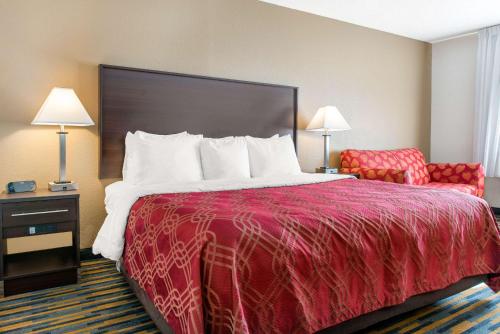 Фотография гостиницы Quality Inn Noblesville-Indianapolis