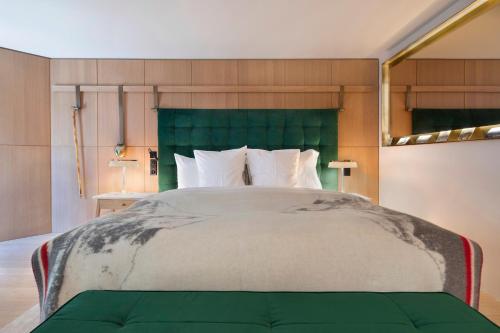 Фотография гостиницы Schweizerhof Zermatt - a Small Luxury Hotel