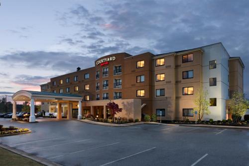 Фотография гостиницы Courtyard by Marriott Jackson