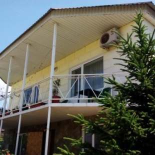 Фотография гостевого дома Отдых на Янтаной, 12