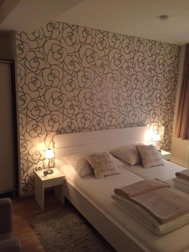 Фотографии мини отеля
B&B Alex