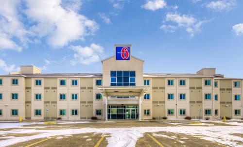 Фотография гостиницы Motel 6-Estevan, SK