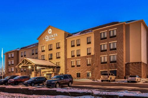 Фотографии гостиницы 
            La Quinta by Wyndham Sioux Falls
