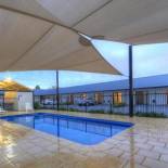 Фотография мотеля Red Earth Motel