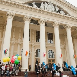 Фотография достопримечательности Национальный академический драматический театр им. М. Горького