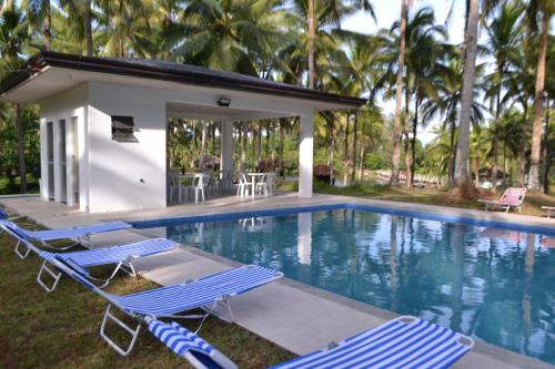 Фотография гостиницы Caliraya Ecoville Recreation Farm & Resort