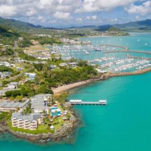 Фотографии гостиницы
Coral Sea Marina Resort