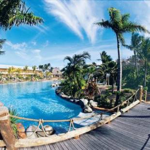 Фотографии гостиницы 
            Outrigger Fiji Beach Resort