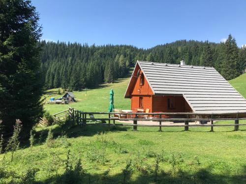 Фотография гостевого дома Cosy Chalet on Pokljuka - Brunarica Tinkara
