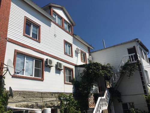 Фотография гостевого дома Дом Звездный