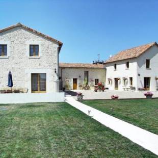 Фотографии гостевого дома
Loire Escapes