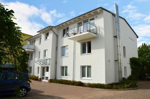 Фотография гостевого дома Haus "Concordia" F512 - WG 1 "Göhren" mit seitlichem Meerblick