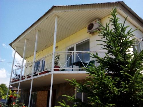 Фотография гостевого дома Отдых на Янтаной, 12