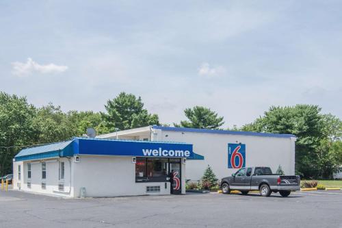 Фотографии гостиницы 
            Motel 6-Glassboro, NJ - Rowan University