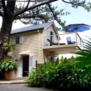 Фотографии гостиницы 
            Port Douglas Cottage & Lodge