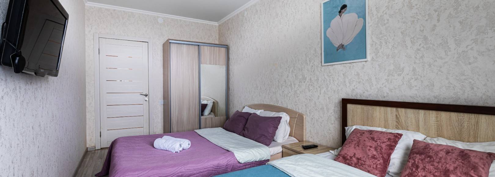 Фотография квартиры Уютная 2х ком квартира с балконом до 7 гостей в 10 мин от Центра и всех достопримечательностей Казани от ChistoFamily