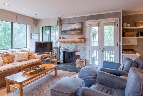 Фотографии гостевого дома
Cottonwood Condo 1413 - Remodeled Near Historic Sun Valley Lodge and Ice Rink