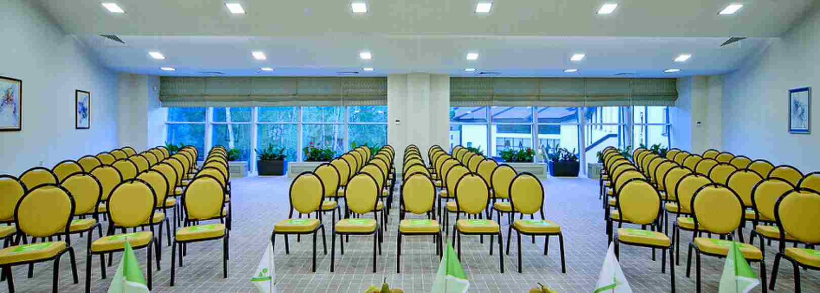 Фотография конференц-зала Конференц-зал на 105 мест