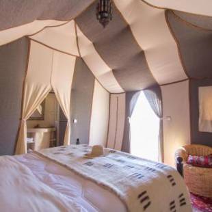 Фотографии базы отдыха
Desert Heart Luxury Camp