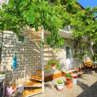 Фотография гостевого дома Коттедж Тургенева, 98б