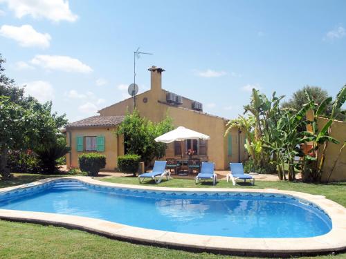 Фотография гостевого дома Holiday Home Es Coscolls - PIC300