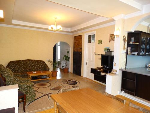 Фотография гостевого дома Tamarioni