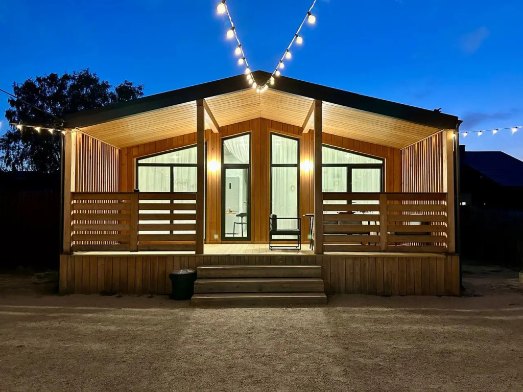 Фотография Коттеджа Частный дом с современным ремонтом для 8 гостей