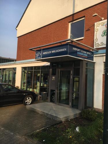 Фотография мини отеля Airport Lounge Hotel Düsseldorf