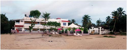 Фотография гостиницы Alleppey Holiday Beach Resort