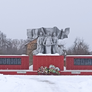 Фотография памятника Мемориал погибшим воинам-освободителям