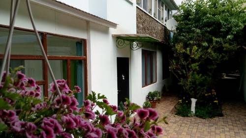 Фотография гостевого дома Семейный