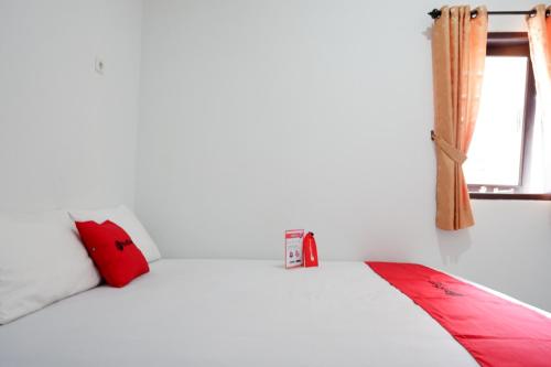 Фотография гостиницы RedDoorz Syariah @ Jatinegara