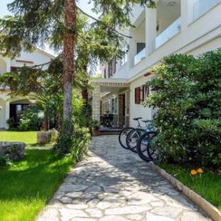 Фотографии мини отеля
Villa Ladavac B&B