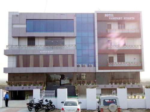 Фотография мотеля Hotel Vaishnavi Heights