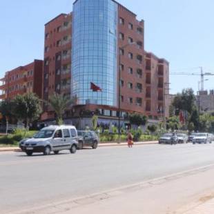 Фотография гостиницы Hôtel Hadaik Ain Asserdoune