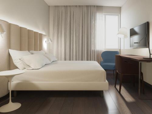 Фотография гостиницы NH Napoli Panorama