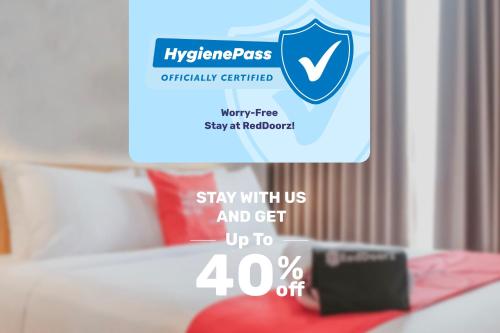 Фотографии гостевого дома 
            RedDoorz Plus @ Bitung City Center