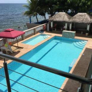 Фотографии гостиницы 
            Ocean Breeze Resort