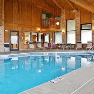 Фотографии гостиницы
Country Hearth Inn & Suites - Kenton