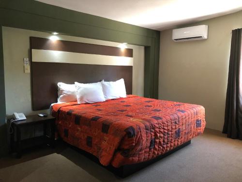 Фотография гостиницы Capital O Hotel La Fuente