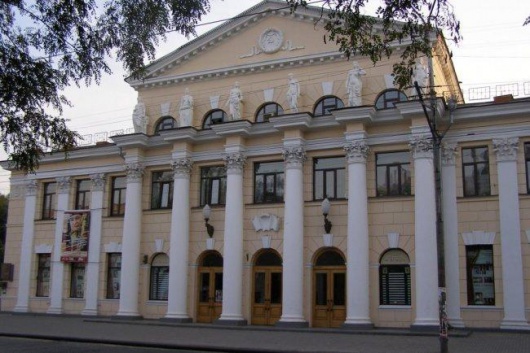 Фотографии достопримечательности
Днепропетровский академический театр русской драмы им. М. Горького