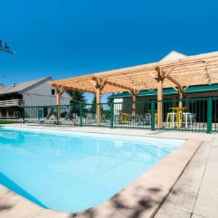 Фотографии гостиницы 
            Campanile Beaune