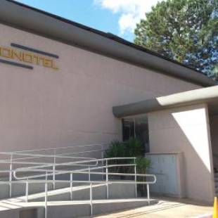 Фотографии гостиницы 
            Hotel Econotel