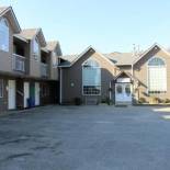 Фотография мотеля Monashee Lodge