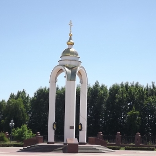 Фотография памятника Памятная ротонда Колокол единения трех славянских братских народов